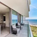Wave Sea View & A756 Apartmán