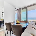 Apartmán Wave Sea View & A756 *
