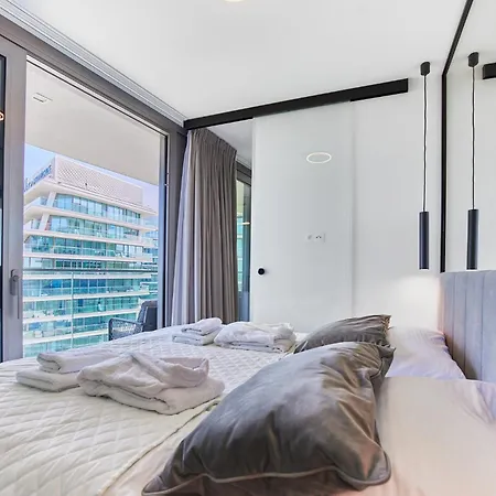 Wave Sea View & A756 Apartment