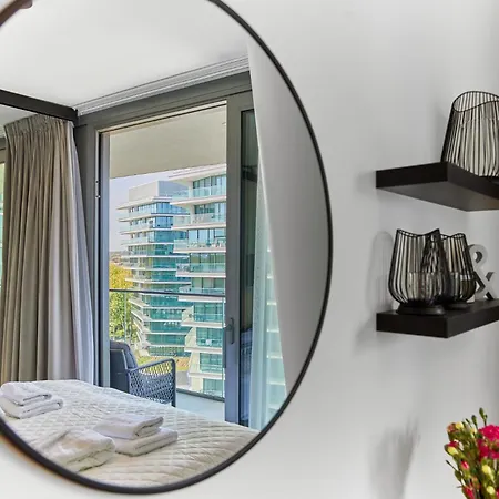 Wave Sea View & A756 *