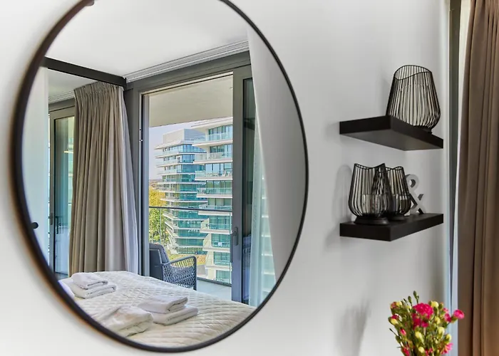 Wave Sea View & A756 *